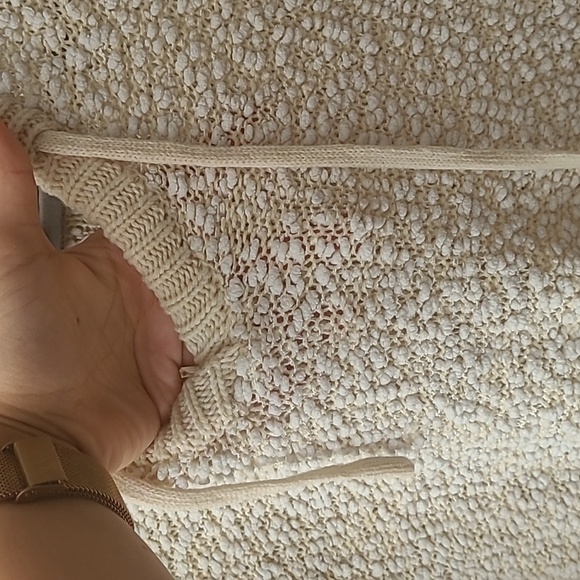 Almost Famous, cozy fall sweater! - Picture 5 of 7